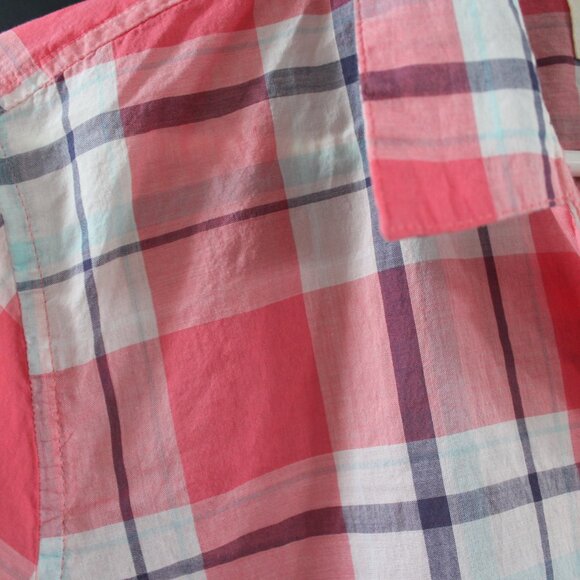 Old Navy Classic Button Up Plaid Blouse - Size XL - Picture 3 of 5